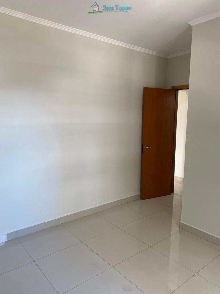 Apartamento em São Vicente, no bairro Parque Bitaru
