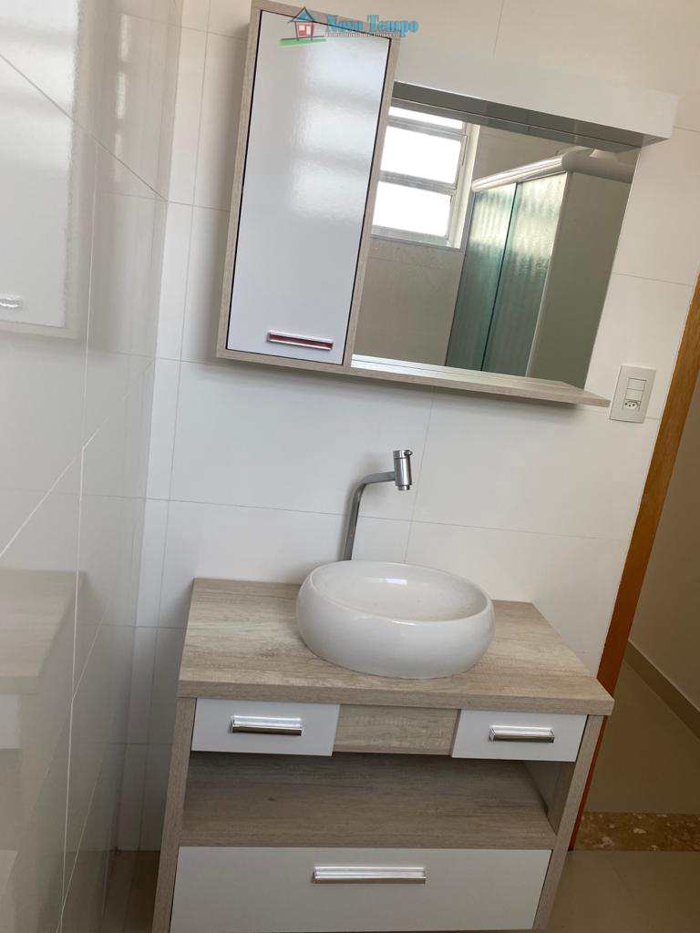 Apartamento em São Vicente, no bairro Parque Bitaru