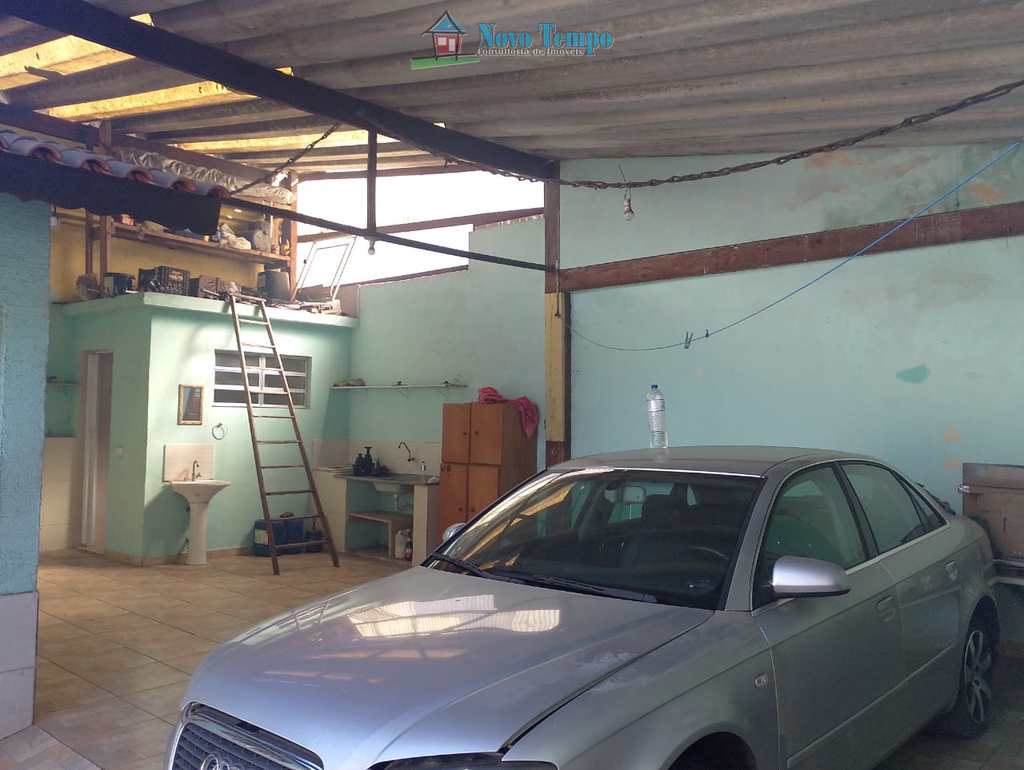 Casa em Santos, no bairro Piratininga