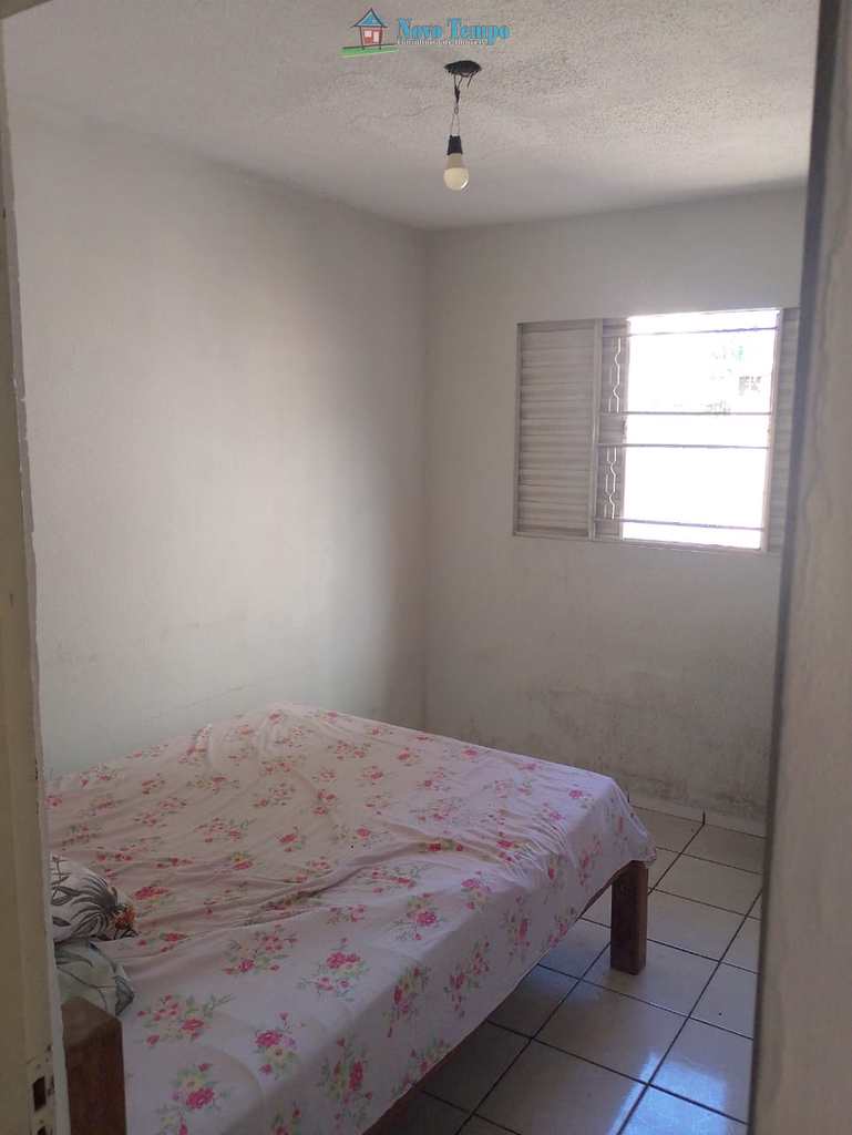 Casa em Santos, no bairro Piratininga