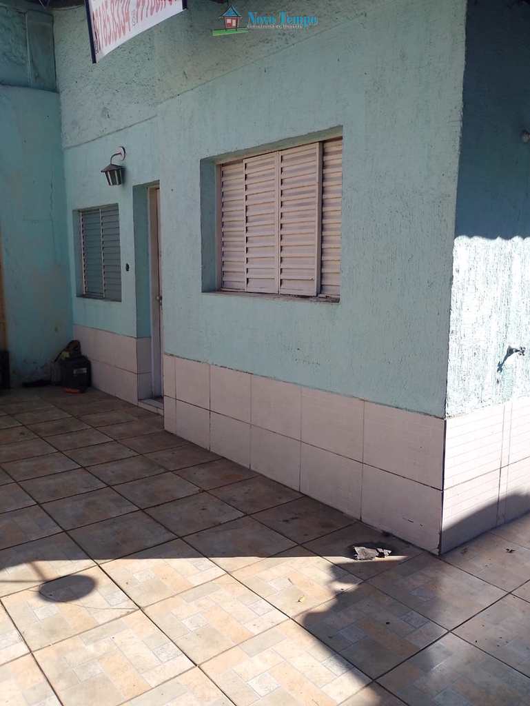 Casa em Santos, no bairro Piratininga