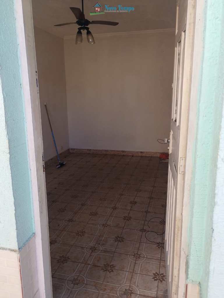 Casa em Santos, no bairro Piratininga