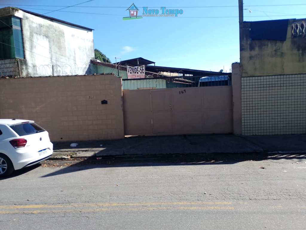 Casa em Santos, no bairro Piratininga