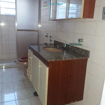 Apartamento em São Vicente, bairro Centro