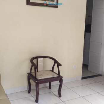 Apartamento em São Vicente, bairro Vila Valença