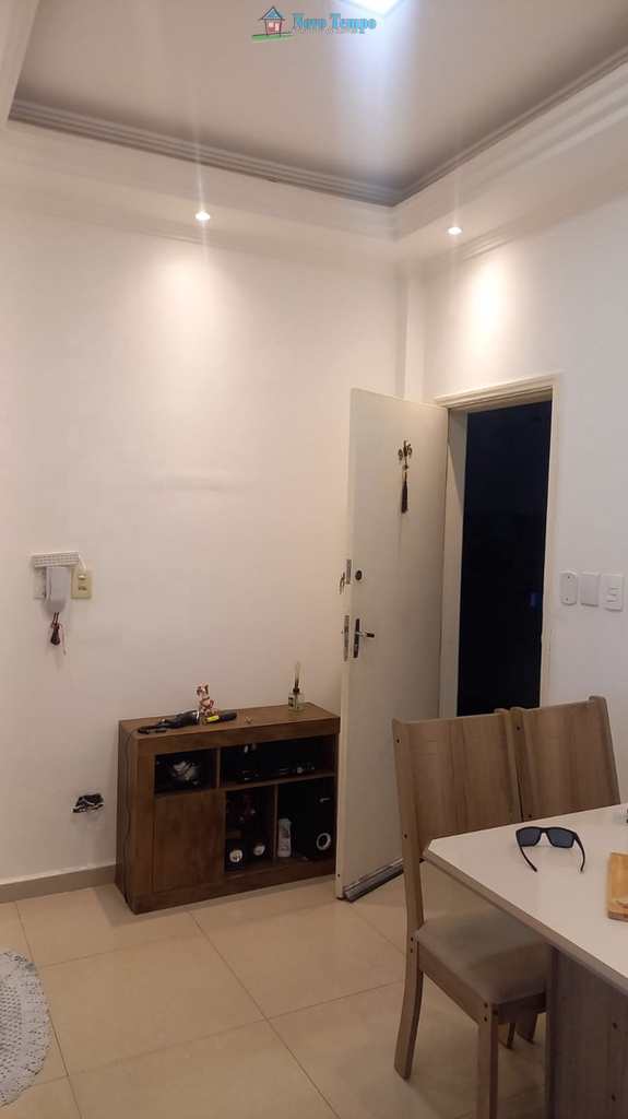 Apartamento em São Vicente, no bairro Centro