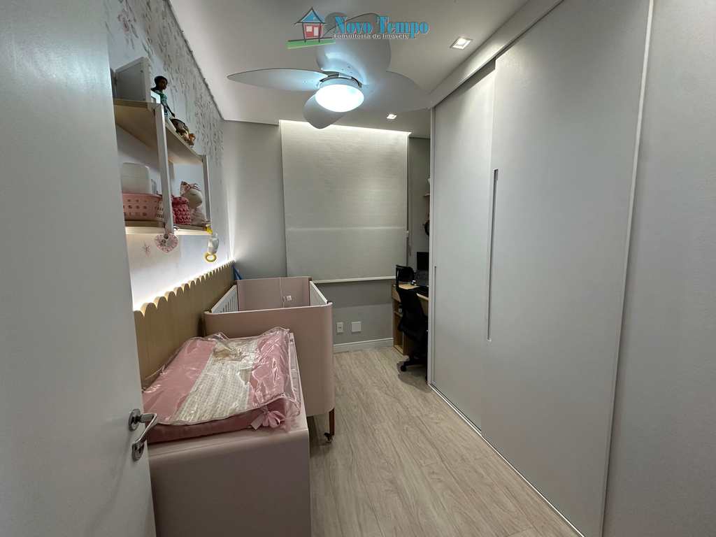 Apartamento em Santos, no bairro Estuário