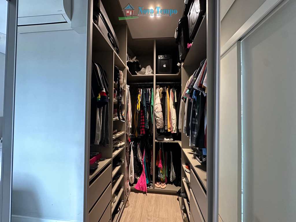 Apartamento em Santos, no bairro Estuário