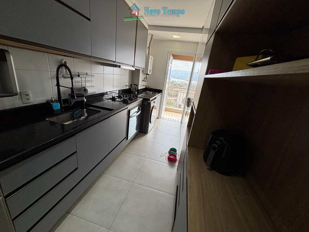 Apartamento em Santos, no bairro Estuário