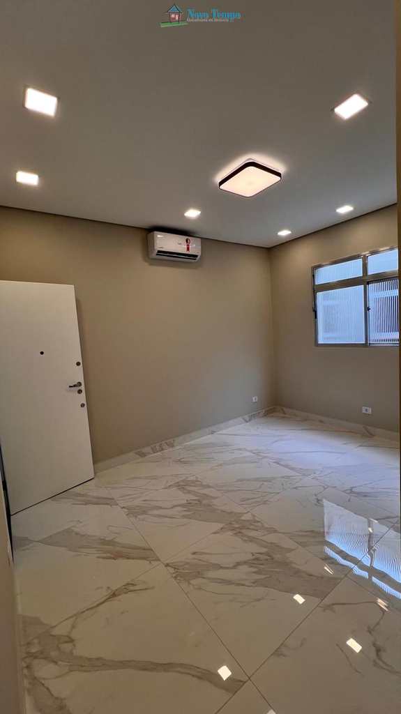Apartamento em Santos, no bairro Embaré