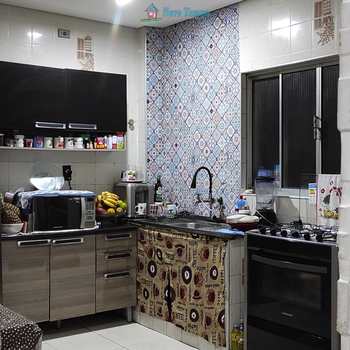 Apartamento em São Vicente, bairro Parque São Vicente
