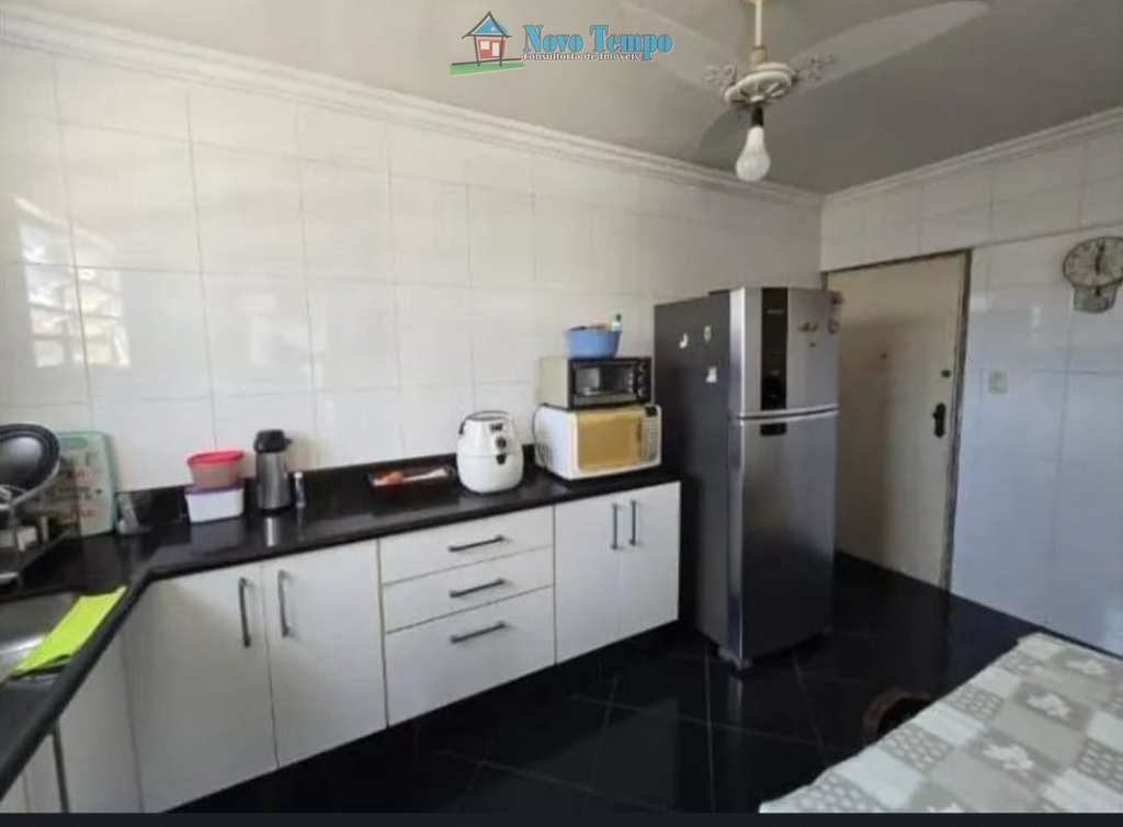 Apartamento em Santos, no bairro Estuário
