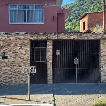 Casa em Santos, bairro São Jorge