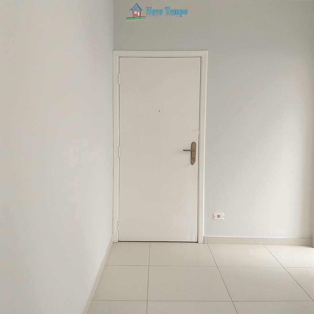 Apartamento em São Vicente, no bairro Itararé