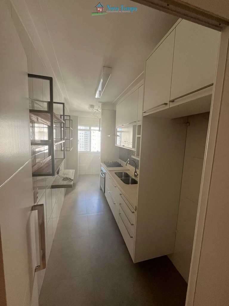 Apartamento em Santos, no bairro Marapé