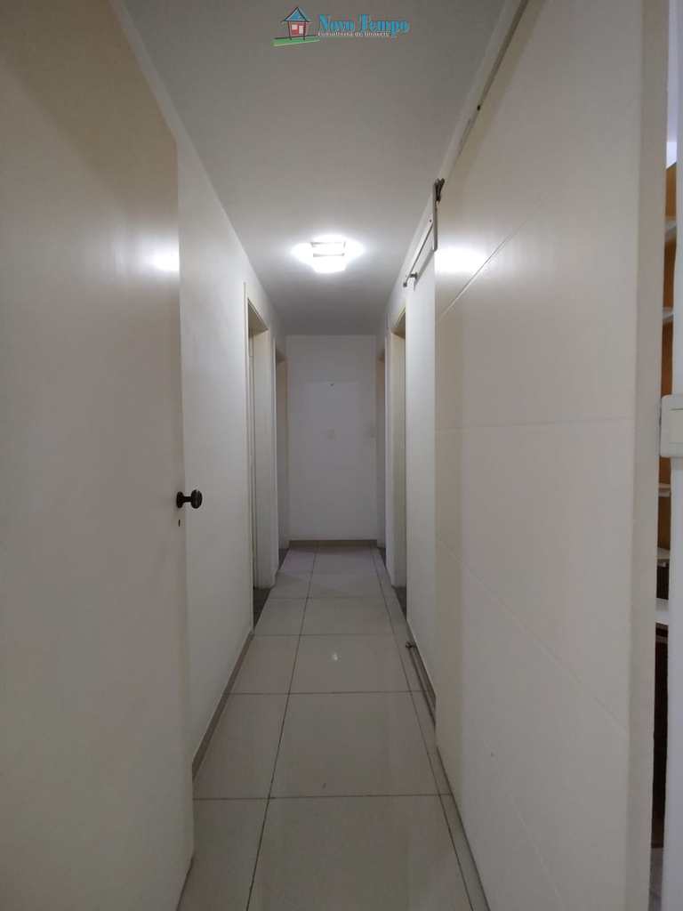 Apartamento em São Vicente, no bairro Itararé