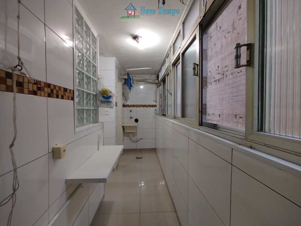 Apartamento em São Vicente, no bairro Itararé