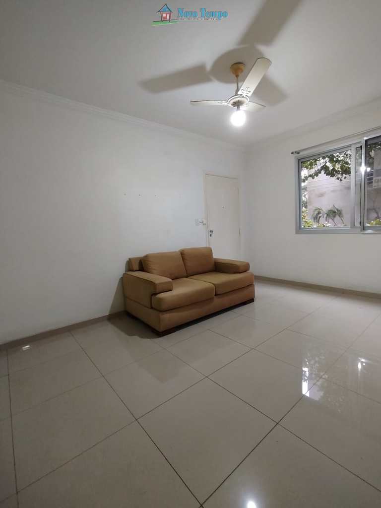 Apartamento em São Vicente, no bairro Itararé