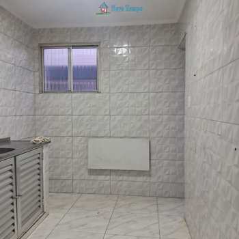 Apartamento em Santos, bairro Aparecida