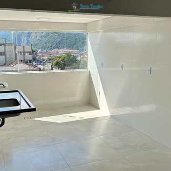 Apartamento em São Vicente, bairro Vila Cascatinha