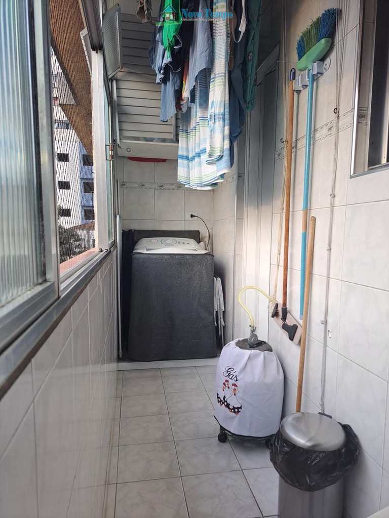 Apartamento em Santos, no bairro Macuco