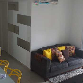 Apartamento em São Vicente, bairro Centro
