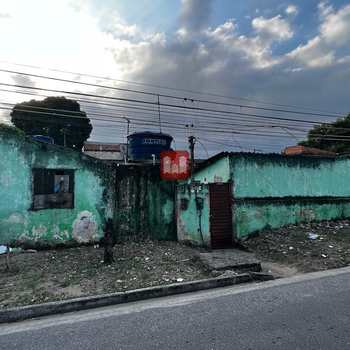 Terreno em Queimados, bairro Centro