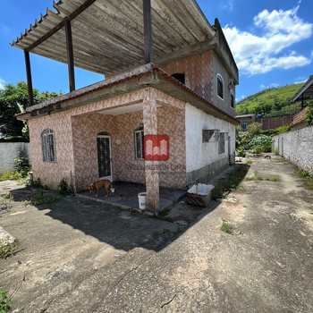 Casa em Queimados, bairro Inconfidência