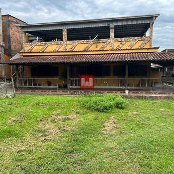 Casa em Queimados, bairro Riachão