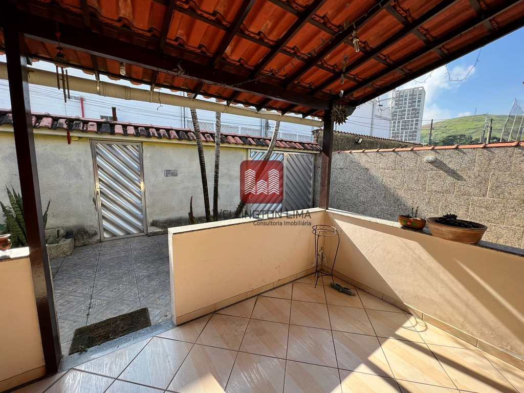 Casa em Queimados, no bairro Vila Pacaembu