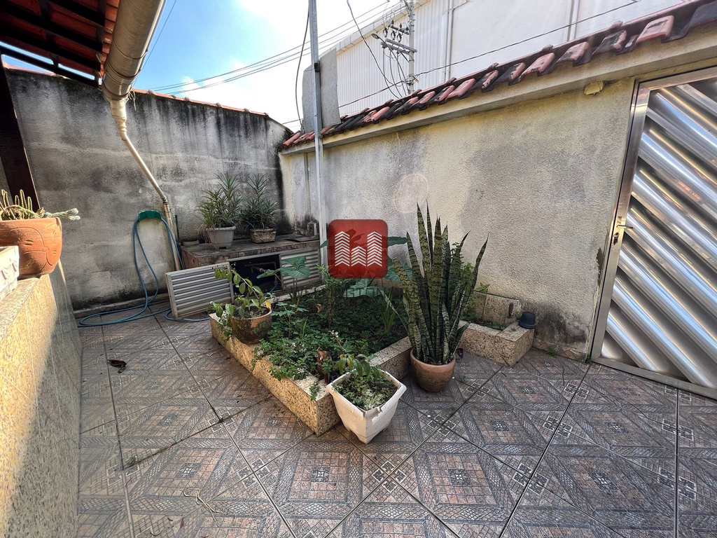 Casa em Queimados, no bairro Vila Pacaembu