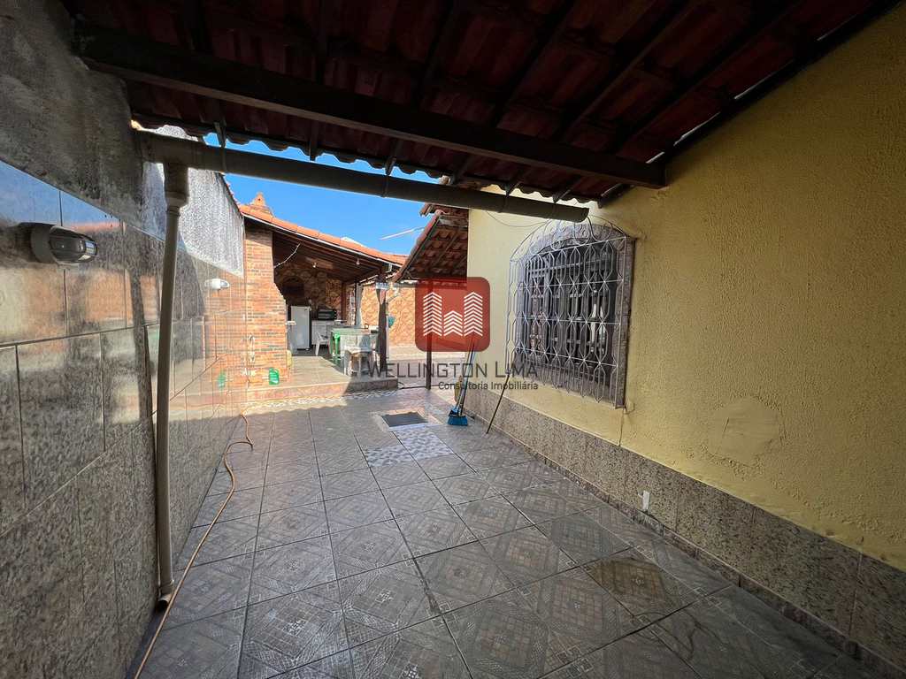 Casa em Queimados, no bairro Vila Pacaembu
