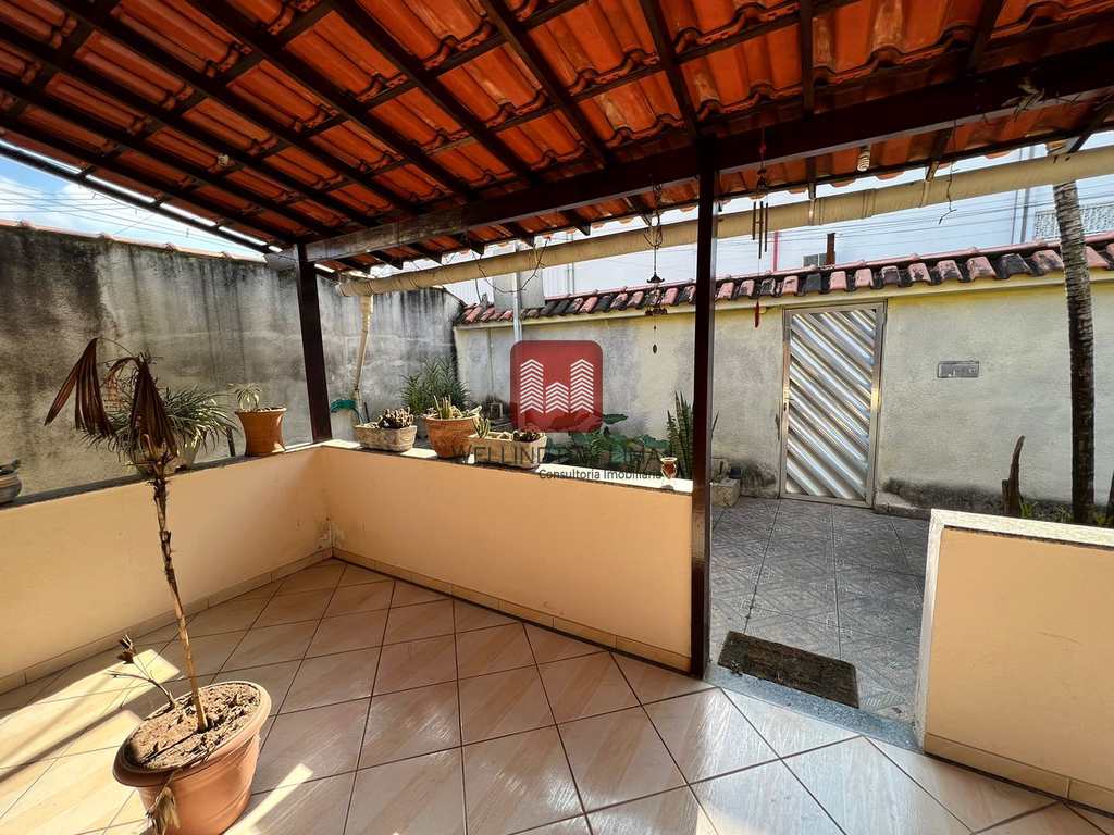 Casa em Queimados, no bairro Vila Pacaembu