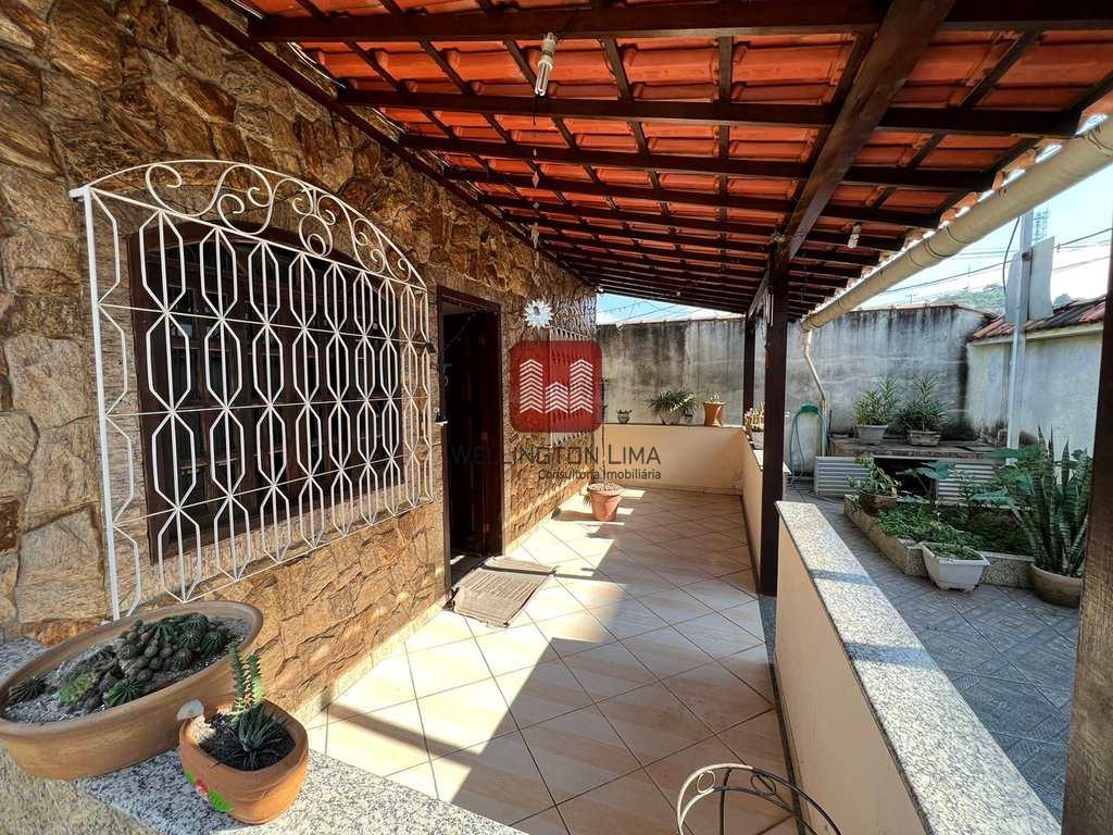 Casa em Queimados, no bairro Vila Pacaembu