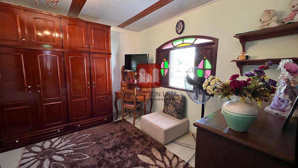 Casa em Nova Iguaçu, no bairro Austin