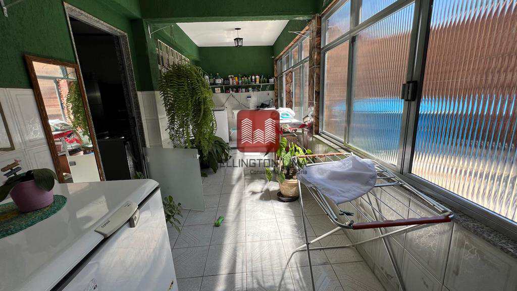 Casa em Nova Iguaçu, no bairro Austin