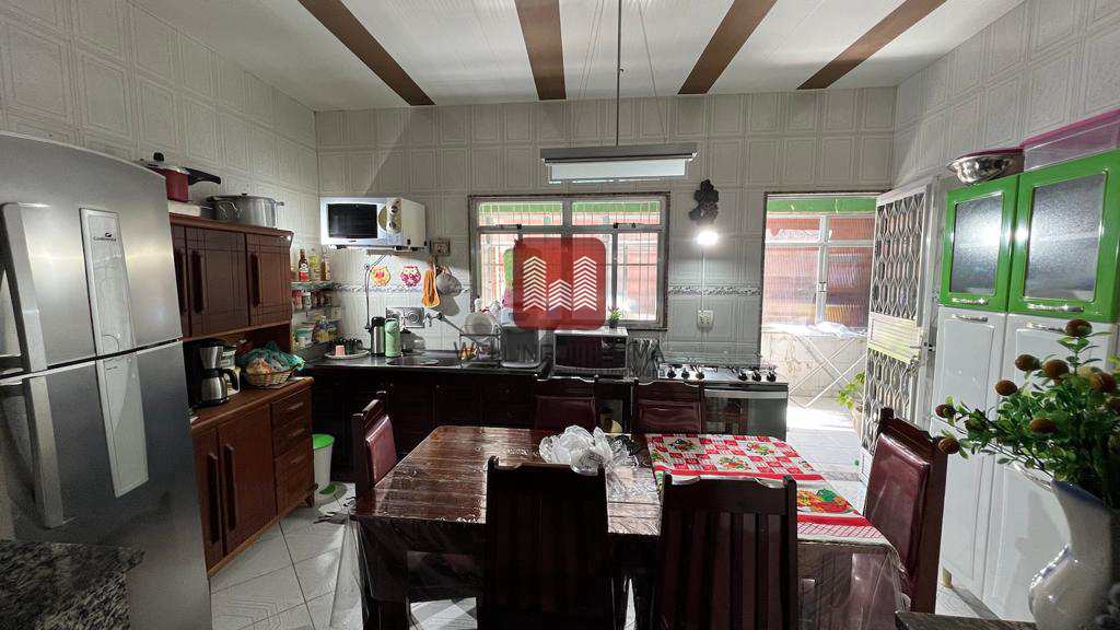 Casa em Nova Iguaçu, no bairro Austin