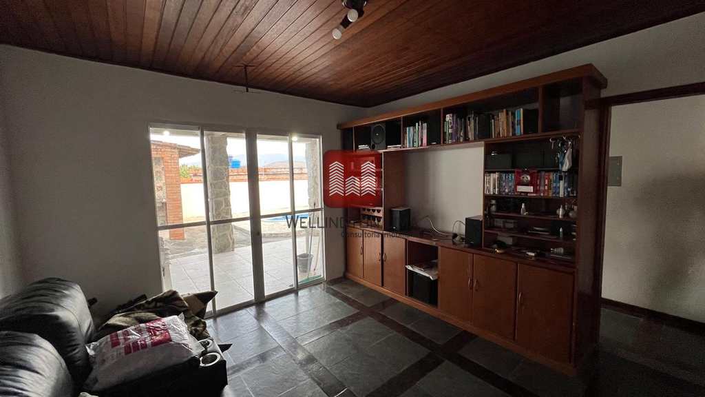 Casa em Queimados, no bairro Queimados