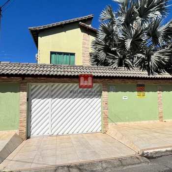 Casa em Queimados, bairro Vila Camarim