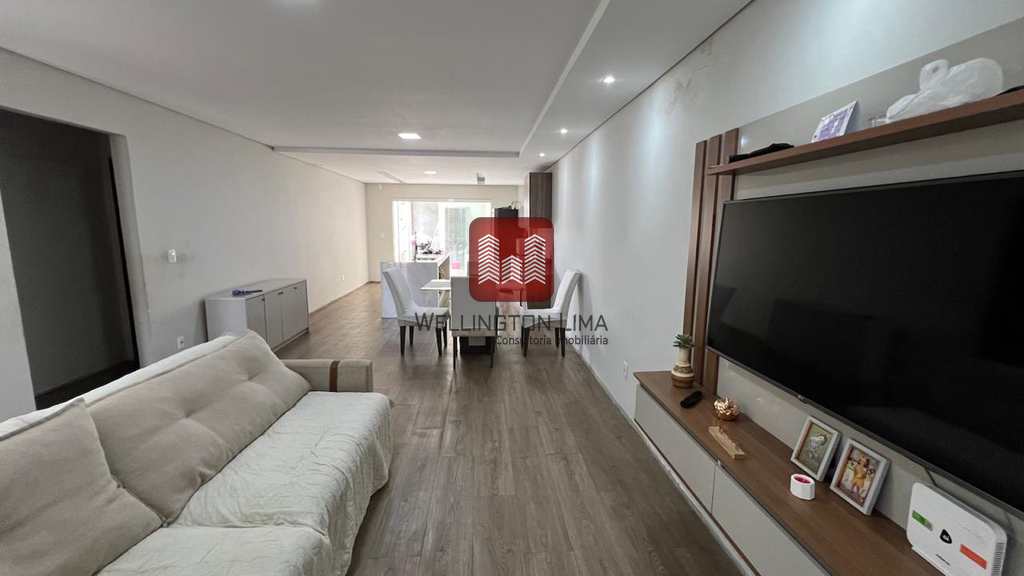 Casa em Queimados, no bairro Vila Pacaembu