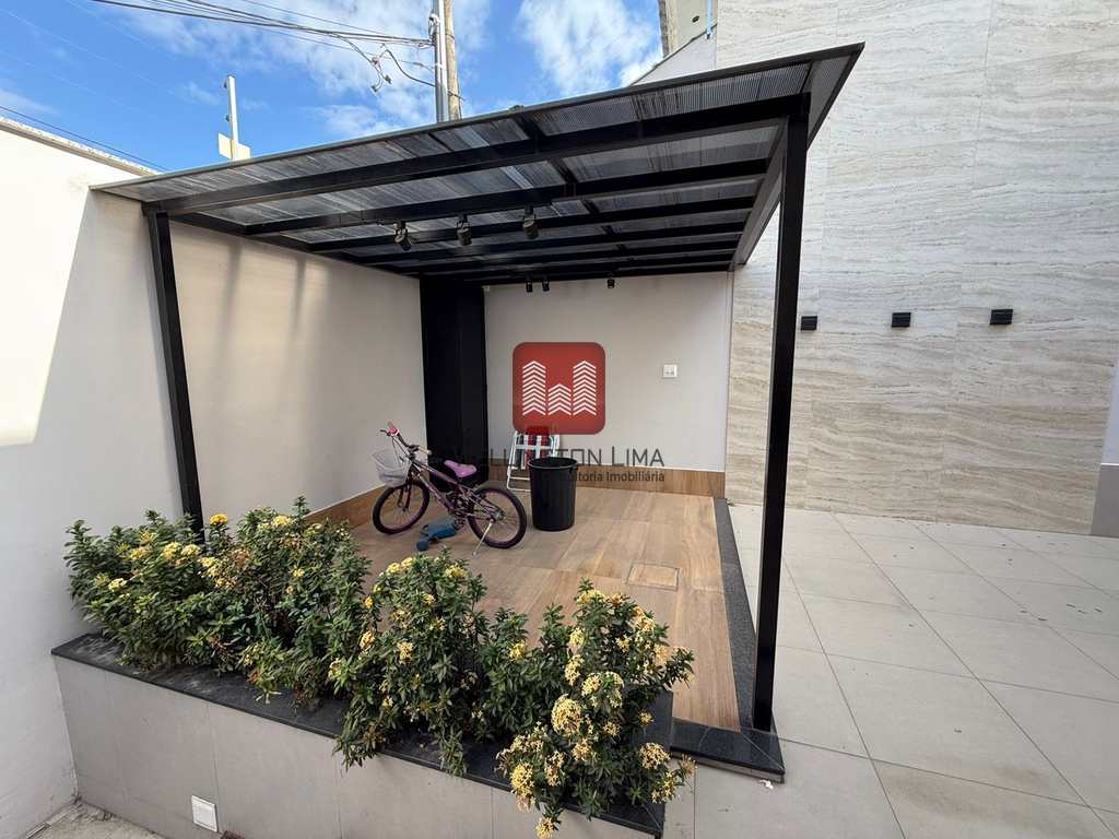 Casa em Queimados, no bairro Vila Pacaembu