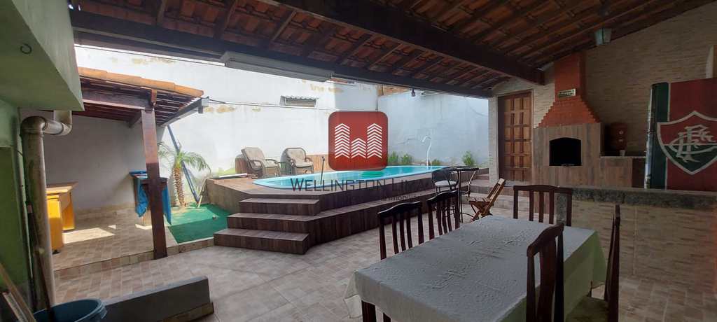 Casa em Queimados, no bairro Fanchem