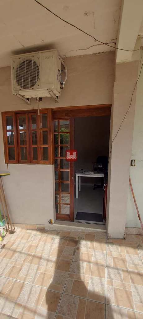 Casa em Queimados, no bairro Fanchem