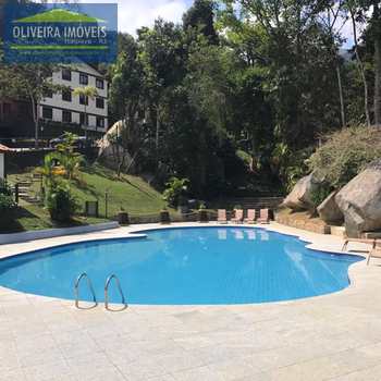Apartamento em Petrópolis, bairro Samambaia