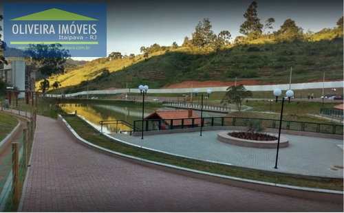 Apartamento, código 125 em Petrópolis, bairro Itaipava