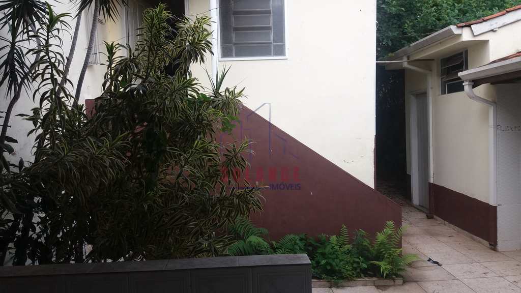 Casa em Amparo, no bairro Centro