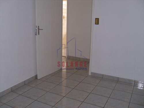 Apartamento, código 944 em Amparo, bairro Centro