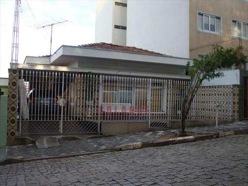 Casa, código 513 em Amparo, bairro Centro