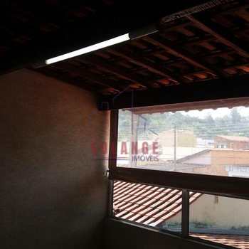 Sobrado em Amparo, bairro Jardim Silvestre I