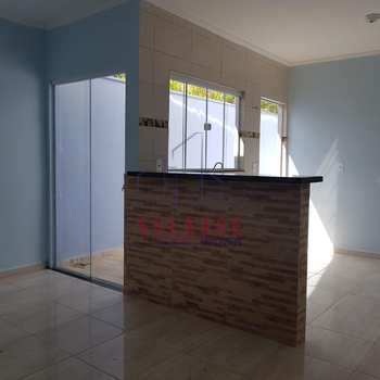 Casa em Amparo, bairro Parque Dona Virgínia